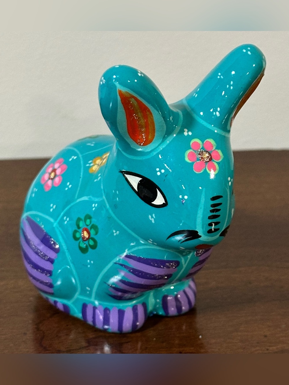 *EUC* Walt Disney World Epcot Mexico Folk Art Hand Painted Pottery Rabbit